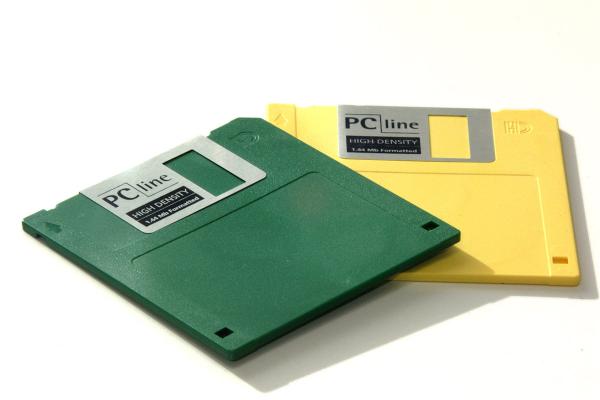 1-44mb-Floppy-Disk
